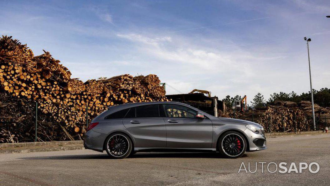 Mercedes-Benz Classe CLA 45 AMG 4-Matic de 2016