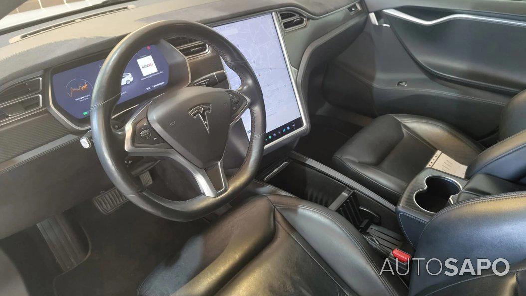 Tesla Model S 90D de 2016