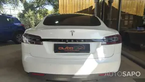 Tesla Model S 90D de 2016