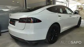 Tesla Model S 90D de 2016