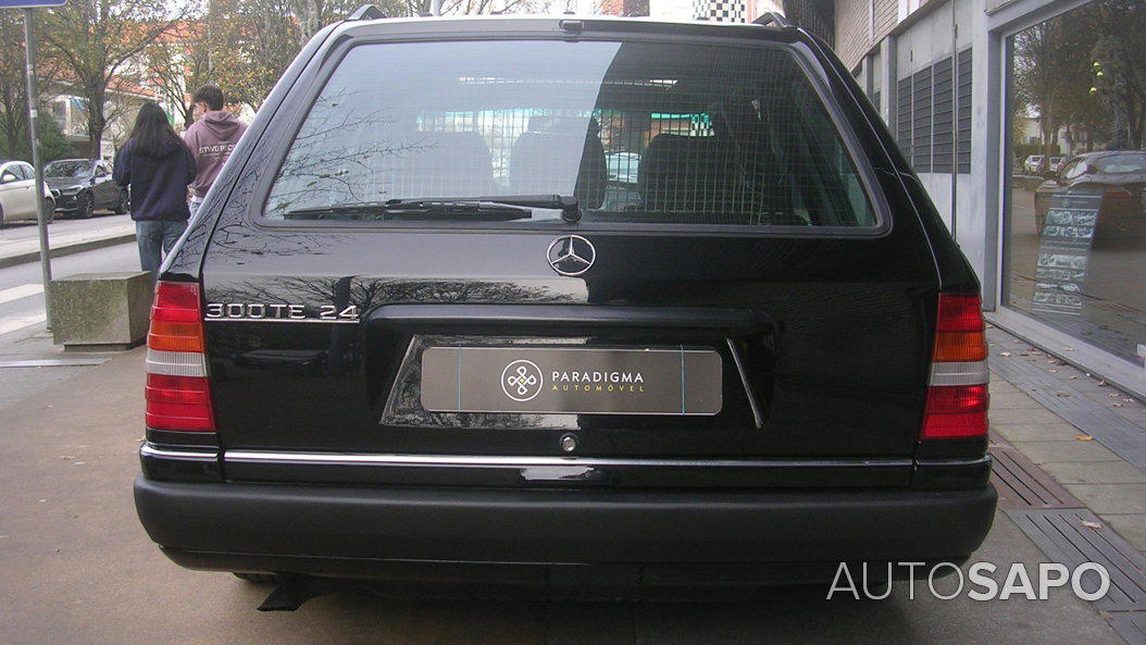 Mercedes-Benz 300 TE-24 Estate (W124) de 1990