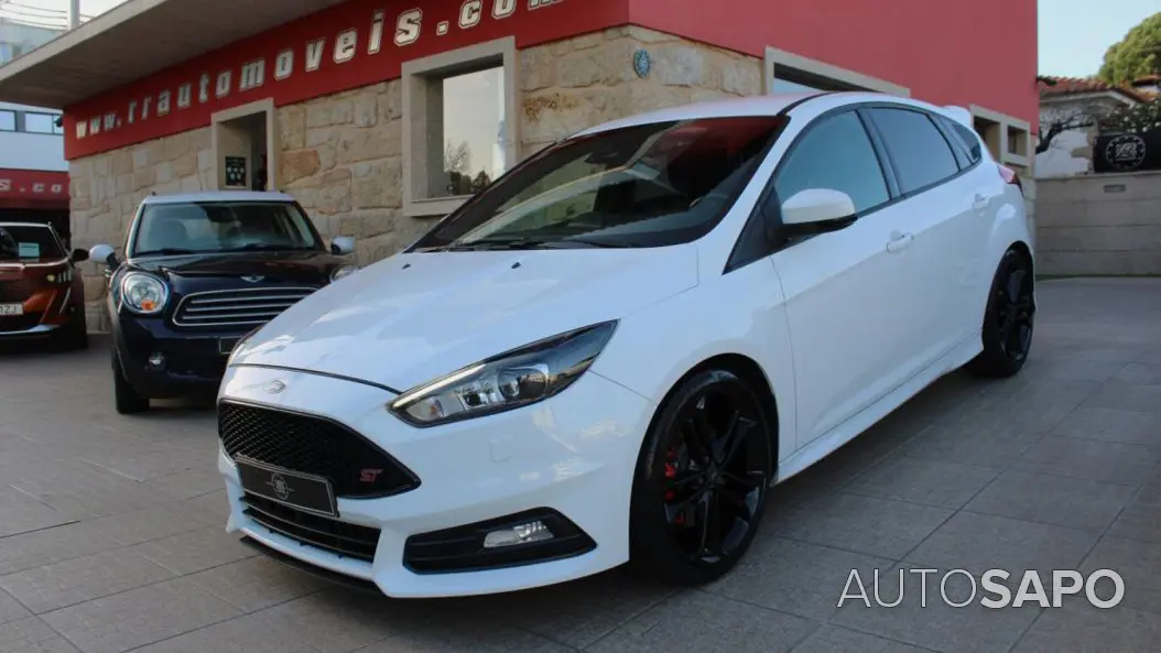 Ford Focus 2.0i ST