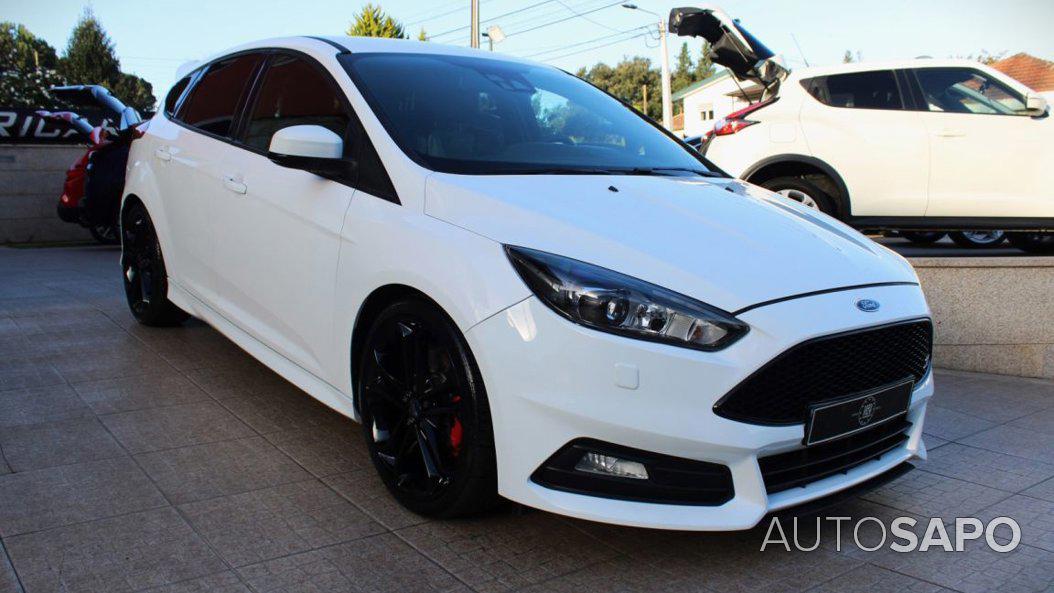 Ford Focus 2.0i ST de 2016