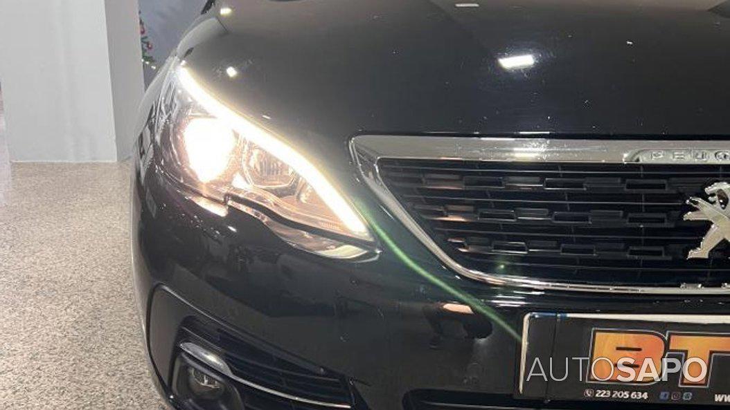 Peugeot 308 1.2 PureTech Allure EAT8 de 2019