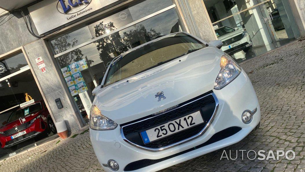 Peugeot 208 de 2014