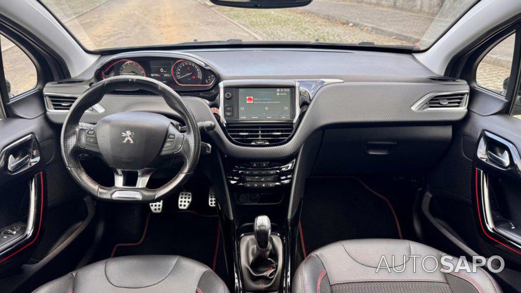 Peugeot 2008 1.2 PureTech GT Line de 2018