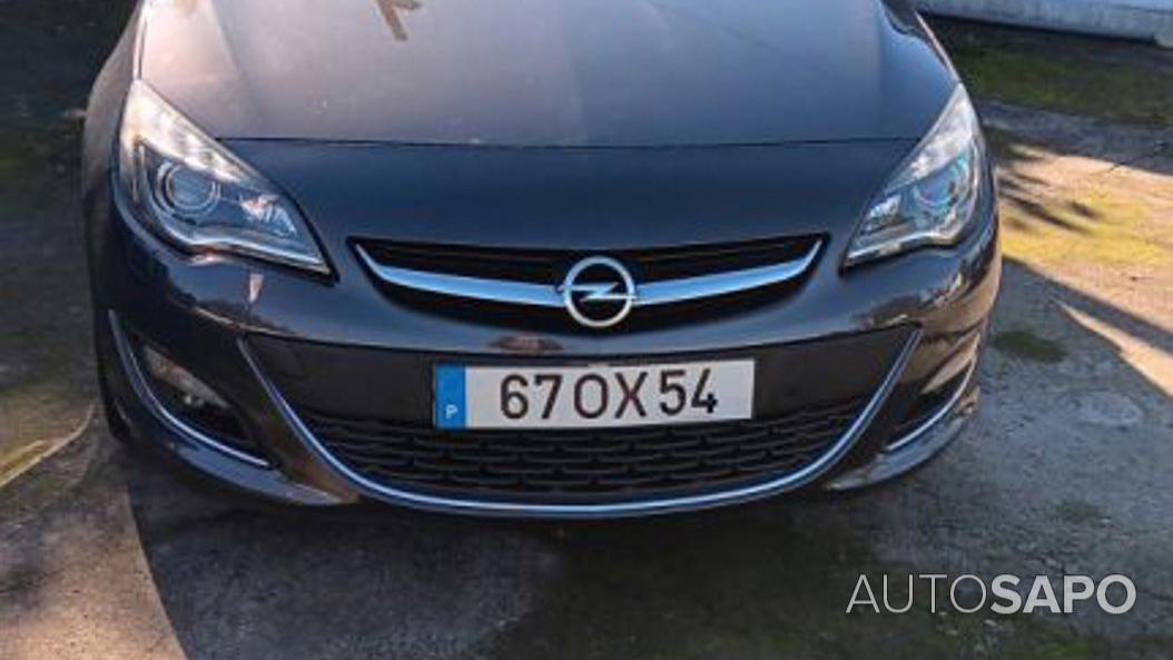 Opel Astra 1.6 CDTi Cosmo S/S de 2014