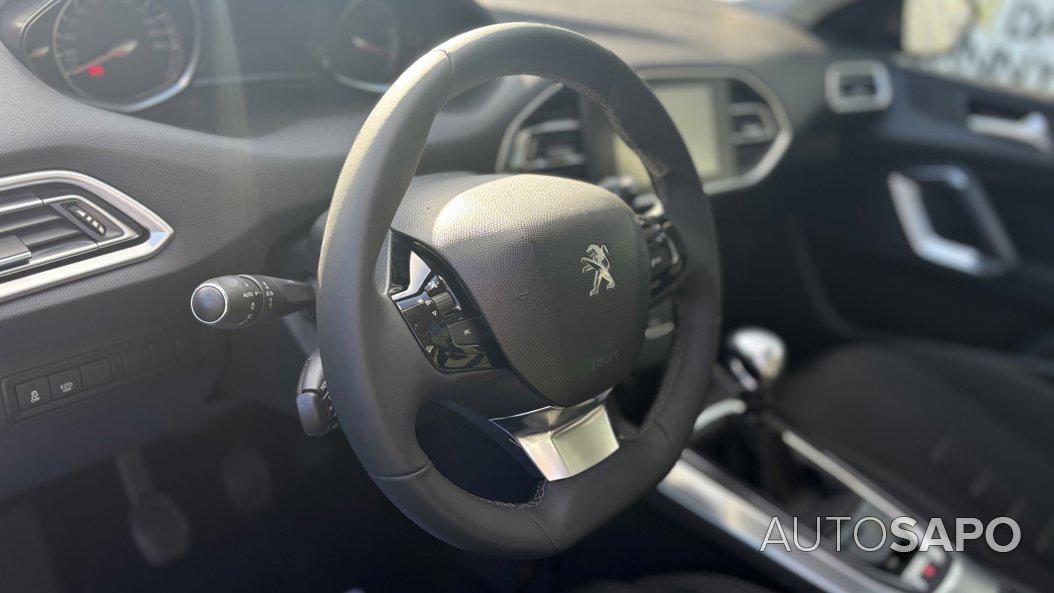 Peugeot 308 1.6 HDi Sport de 2015