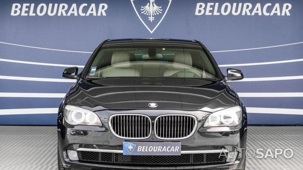 BMW Série 7 730 d de 2011