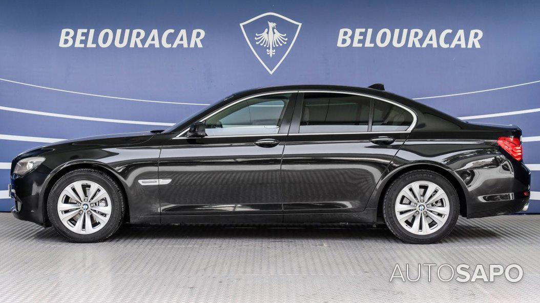 BMW Série 7 730 d de 2011