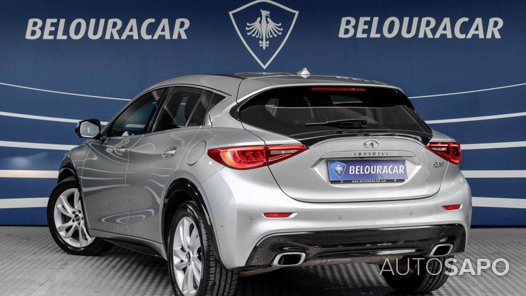 Infiniti Q30 1.6T PURE de 2016