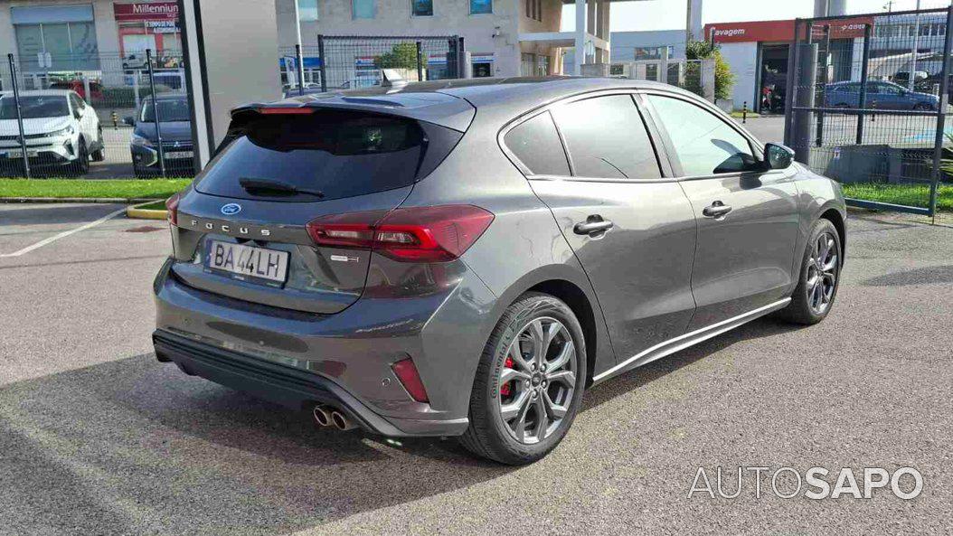 Ford Focus 1.0 EcoBoost MHEV ST-Line X de 2023