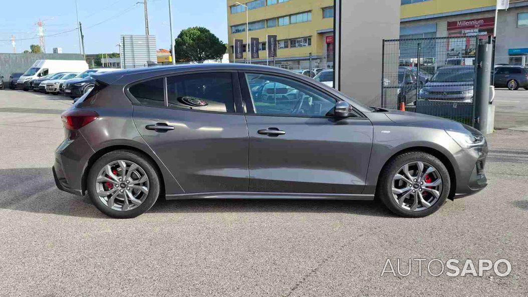 Ford Focus 1.0 EcoBoost MHEV ST-Line X de 2023