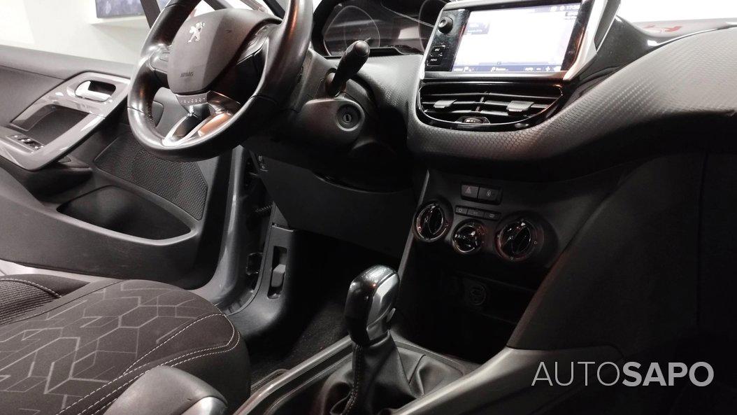 Peugeot 2008 1.2 PureTech Active de 2017