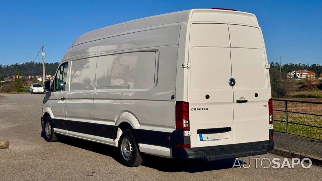 Volkswagen Crafter 35 2.0 TDI Longo Tecto Alto de 2017