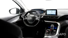 Peugeot 5008 1.2 PureTech Active de 2019