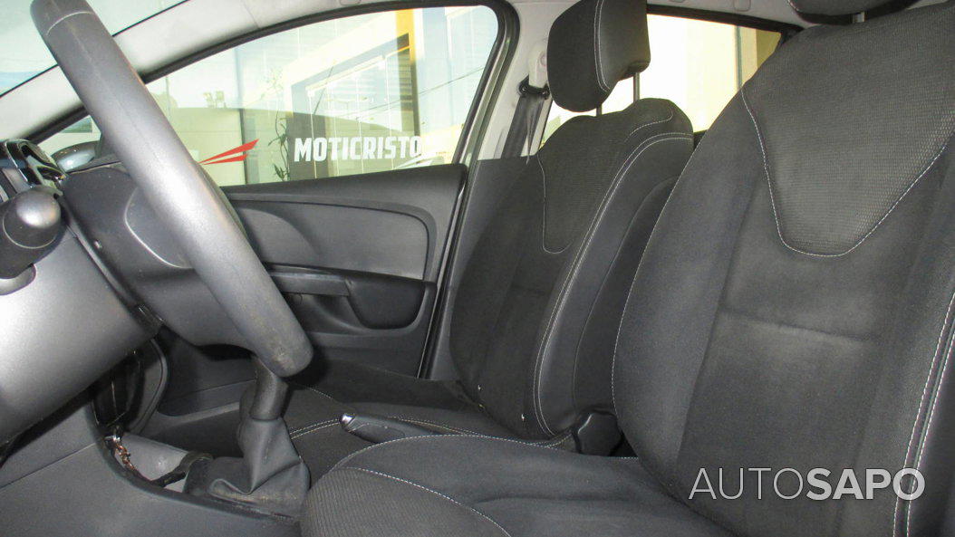 Renault Clio 0.9 TCE Limited de 2014