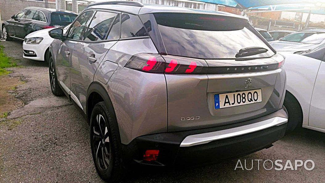 Peugeot 2008 1.2 PureTech Allure de 2021