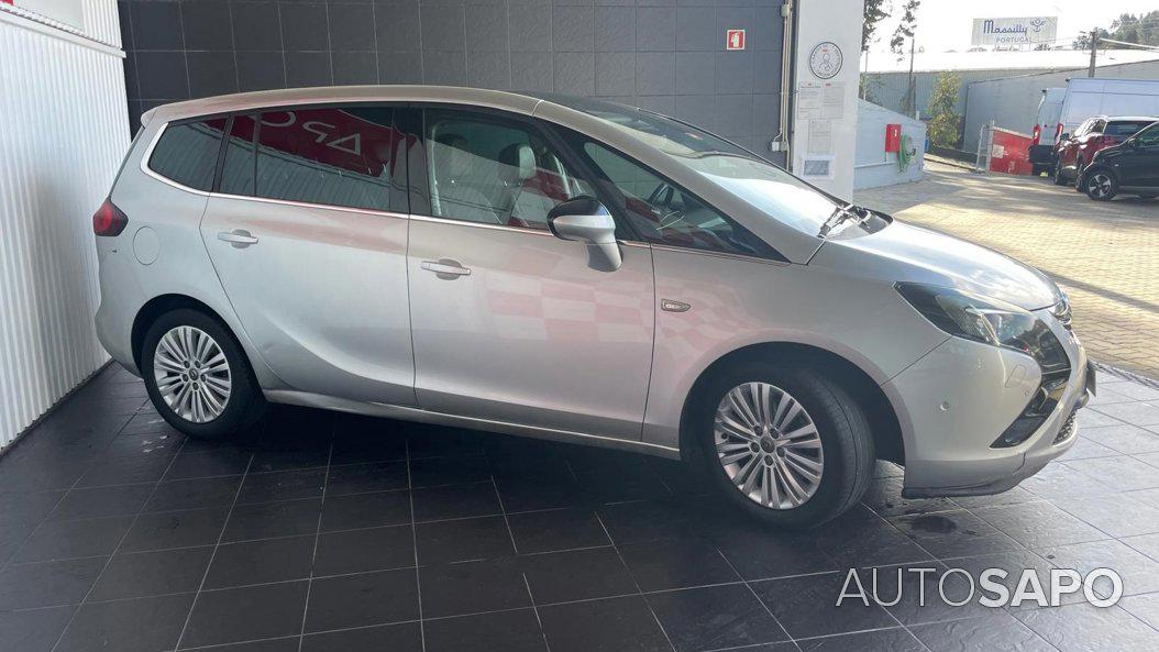 Opel Zafira de 2016