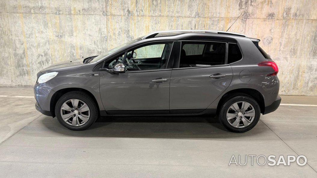 Peugeot 2008 1.6 BlueHDi Style de 2017