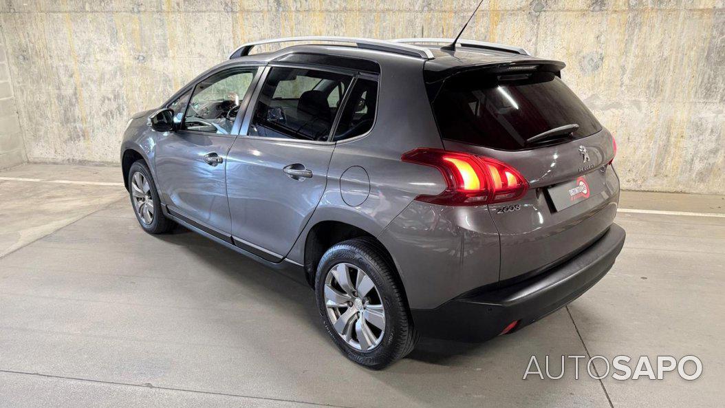 Peugeot 2008 1.6 BlueHDi Style de 2017