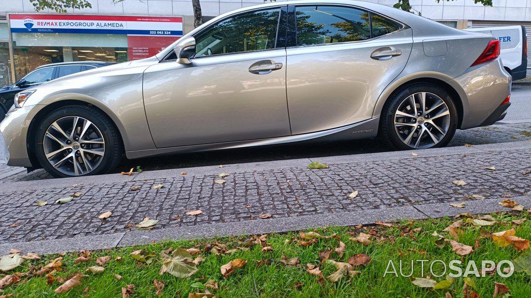 Lexus IS 300h Pack Executive+ de 2018