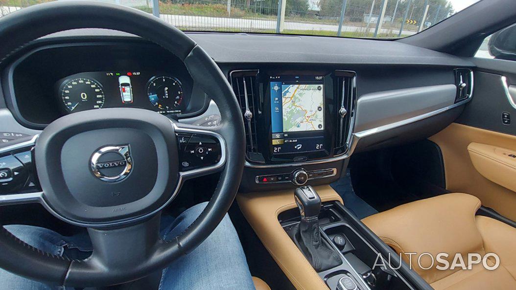 Volvo V90 2.0 D4 Momentum Business Pack Geartronic de 2018