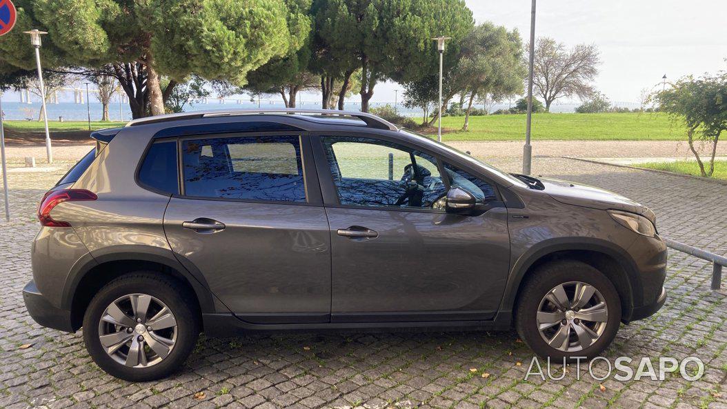 Peugeot 2008 1.2 PureTech Style de 2019