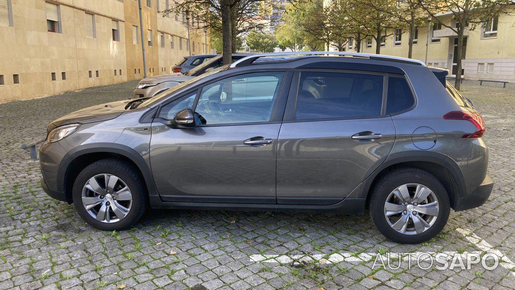 Peugeot 2008 1.2 PureTech Style de 2019