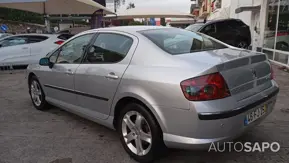 Peugeot 407 2.2 HDi SE Navteq de 2008