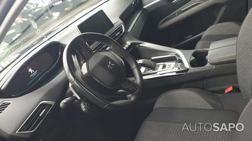 Peugeot 3008 1.6 BlueHDi Active de 2018