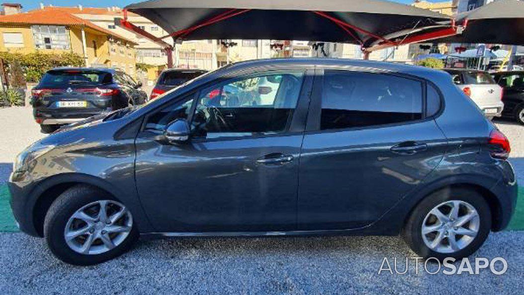 Peugeot 208 1.2 PureTech Active de 2015