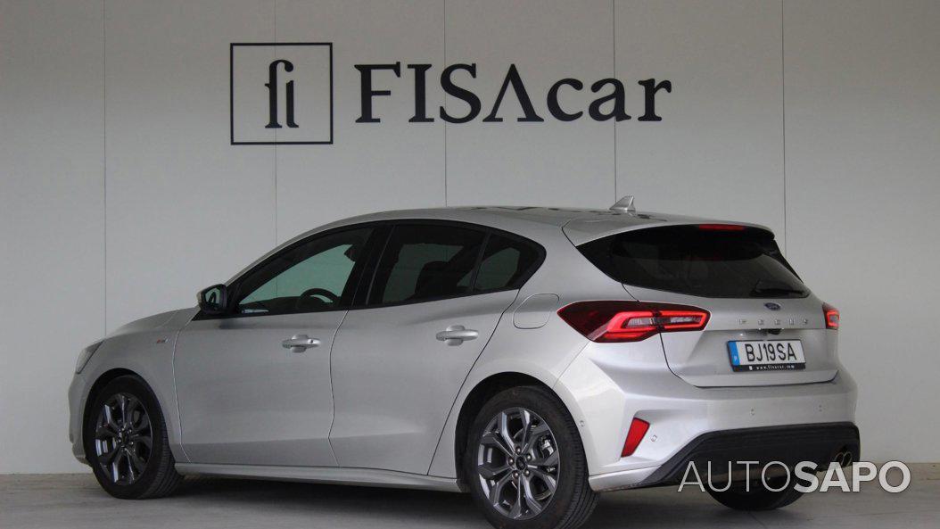 Ford Focus 1.0 EcoBoost MHEV ST-Line de 2024