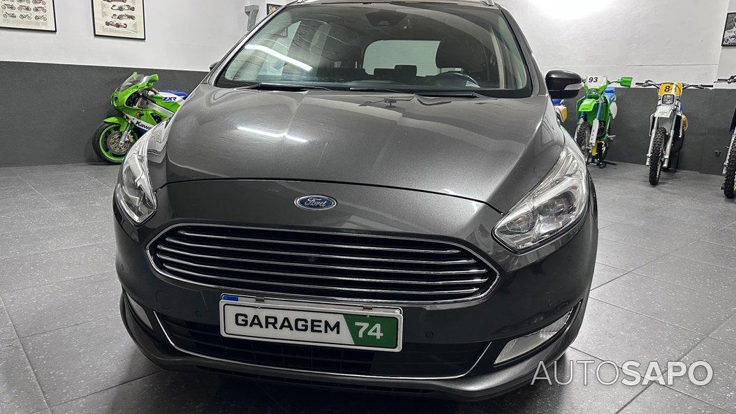 Ford Galaxy de 2015