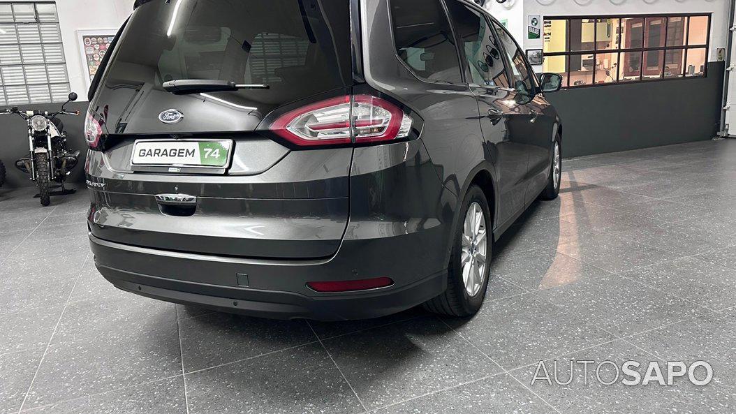 Ford Galaxy de 2015