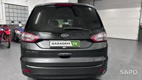 Ford Galaxy de 2015