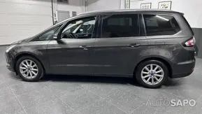 Ford Galaxy de 2015