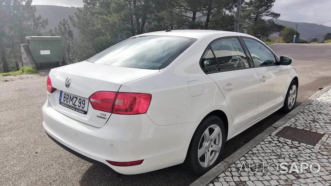 Volkswagen Jetta 1.6 TDi Confortline de 2012