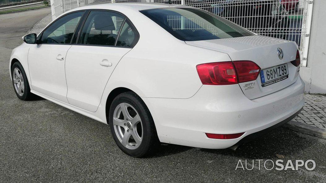 Volkswagen Jetta 1.6 TDi Confortline de 2012