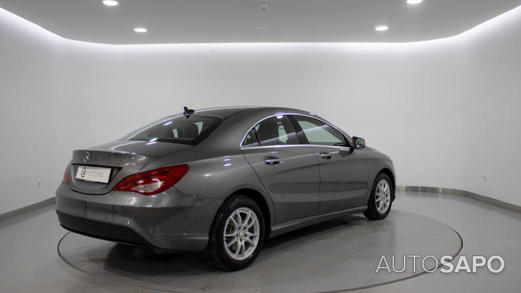 Mercedes-Benz Classe CLA 180 CDi Urban de 2015