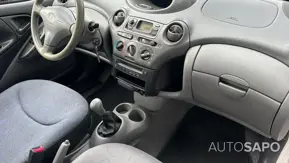 Toyota Yaris de 2000