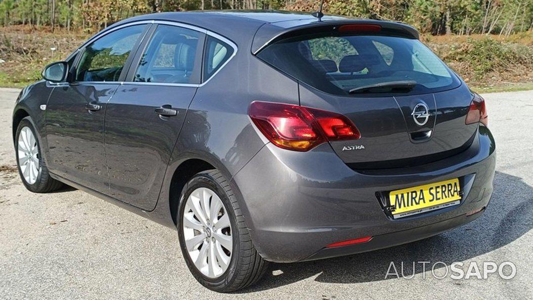 Opel Astra de 2010