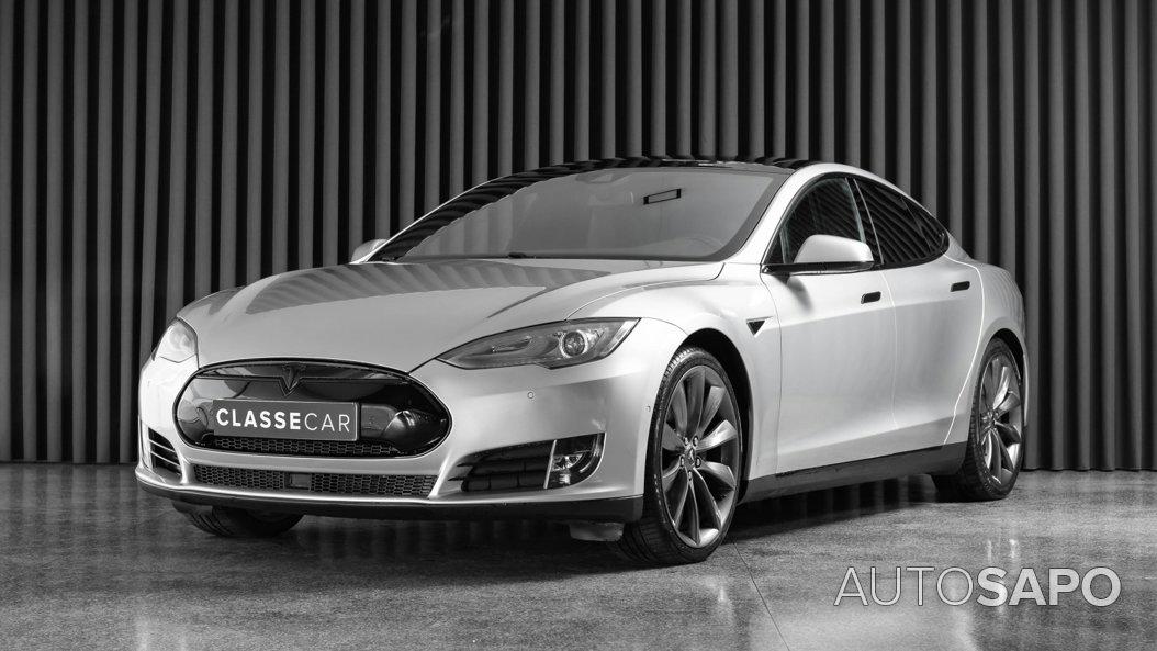 Tesla Model S 85D de 2016