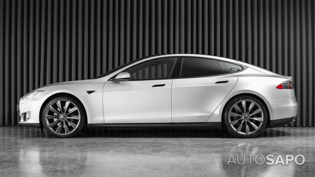 Tesla Model S 85D de 2016