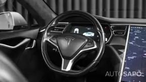 Tesla Model S 85D de 2016