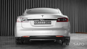 Tesla Model S 85D de 2016