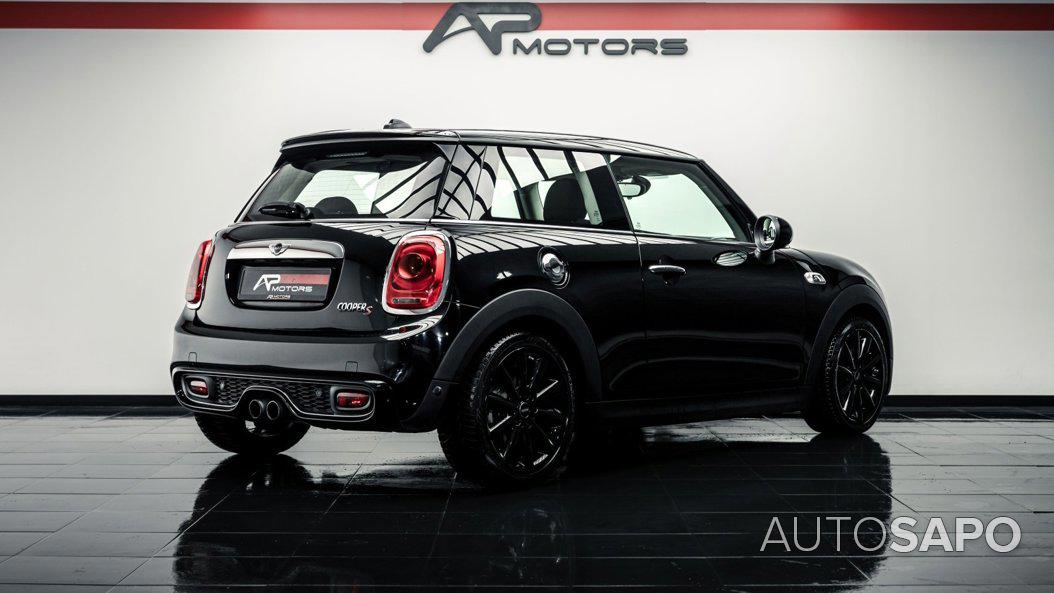 MINI Cooper de 2016