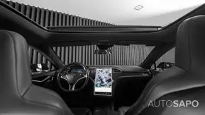 Tesla Model S 90D de 2016