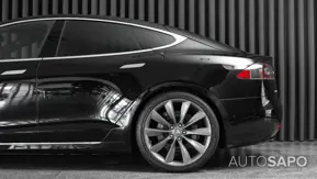 Tesla Model S 90D de 2016