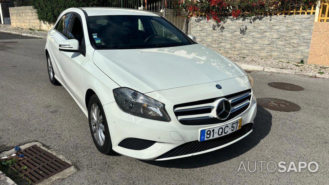 Mercedes-Benz Classe A 180 CDi BlueEfficiency Edition Style de 2015